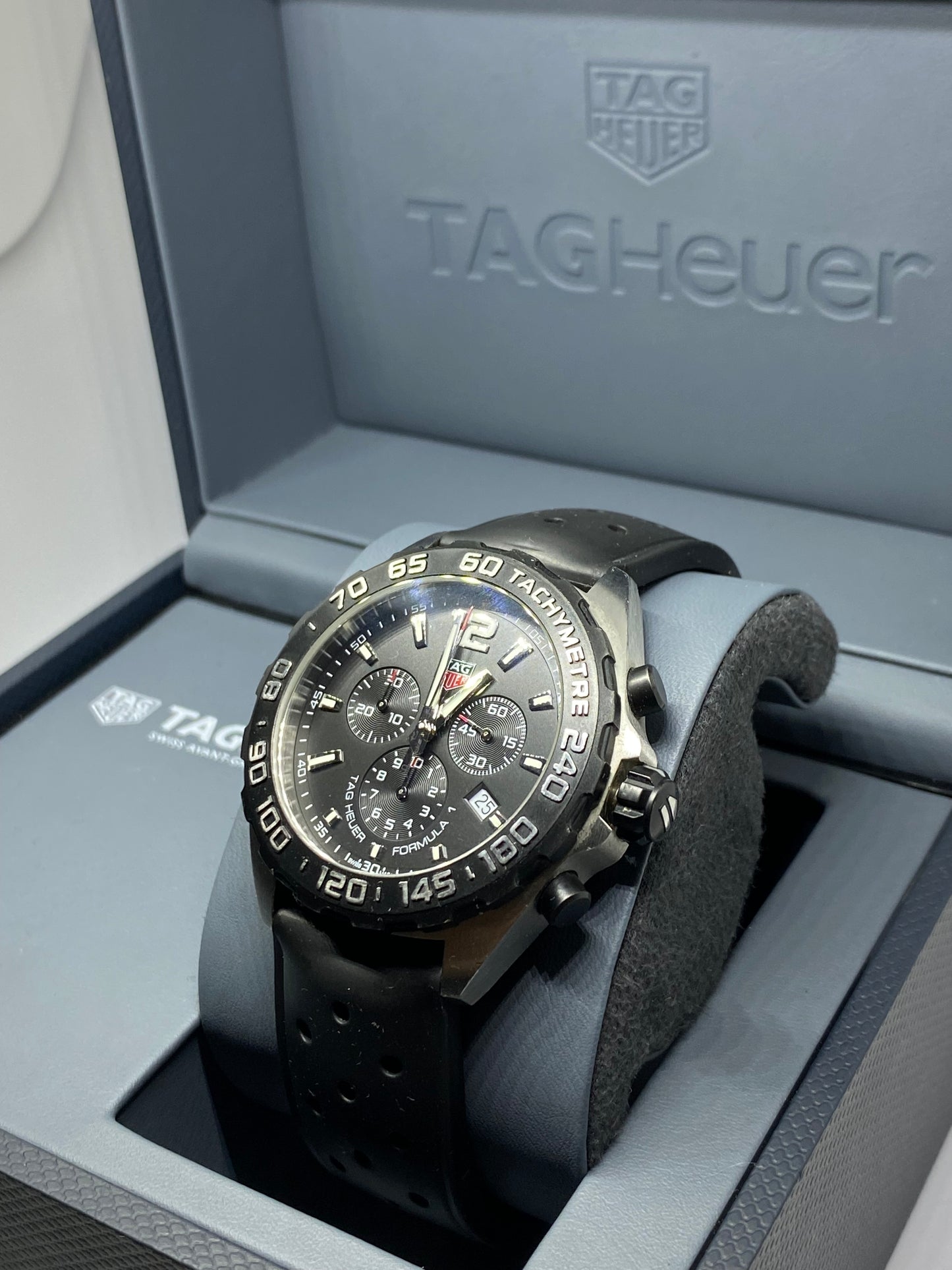 TAG Heuer Formula 1 CAZ1010