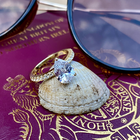 Bordeaux Teardrop Ring